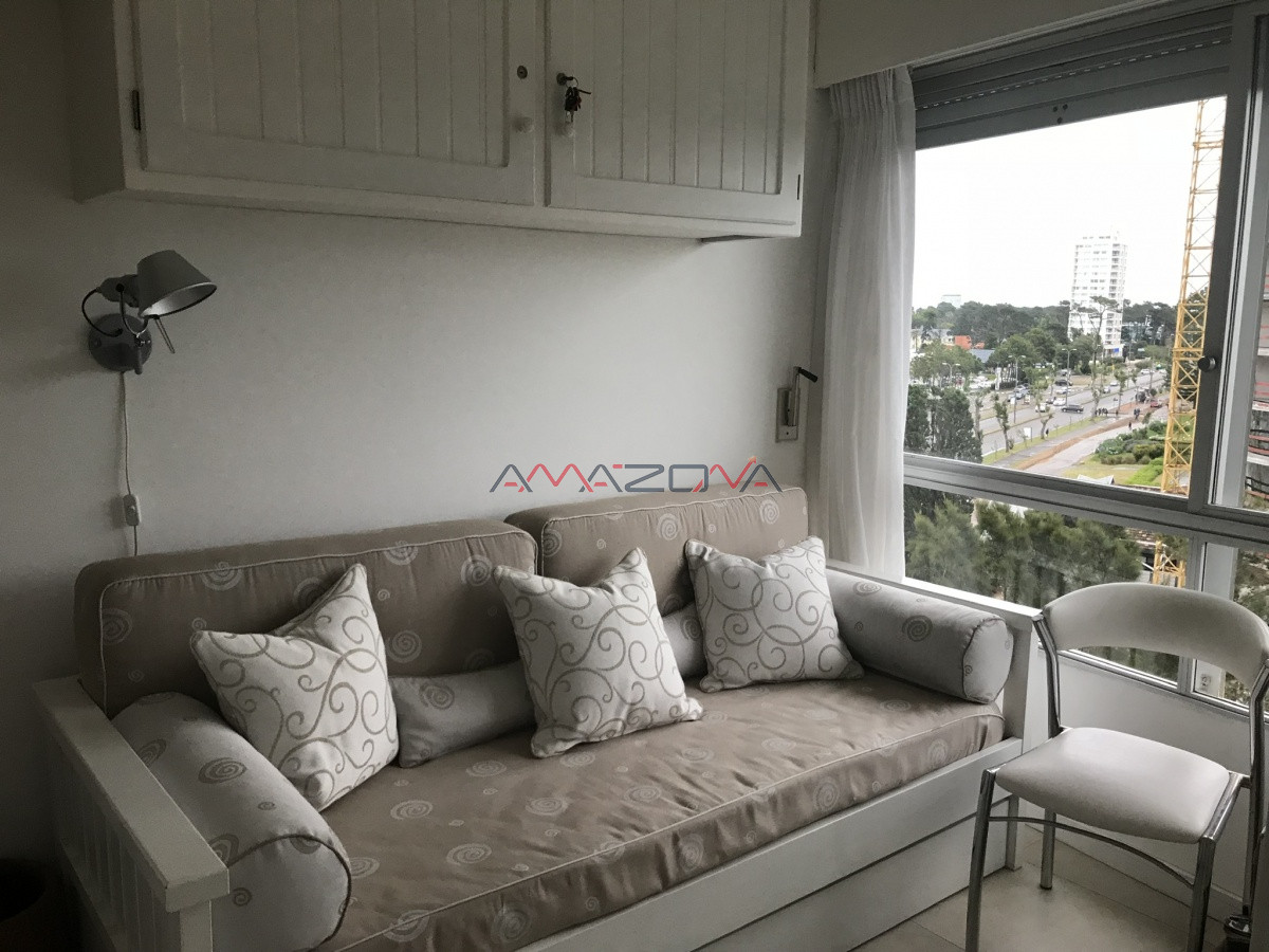 Apartamento ID.5316 - Dormar: 3 Dormitorios, 3 baños, mucama diaria, piscina, frente al shopping