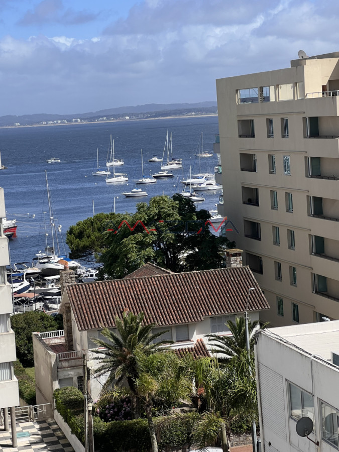 Apartamento ID.5345 - 2 dormitorios, garaje, balcon, wifi, mucama diaria.
