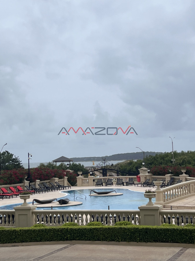 Apartamento ID.5780 - VENTA LE JARDIN RESIDENCE - ESQUINERO- MANSA-PUNTA DEL ESTE. 