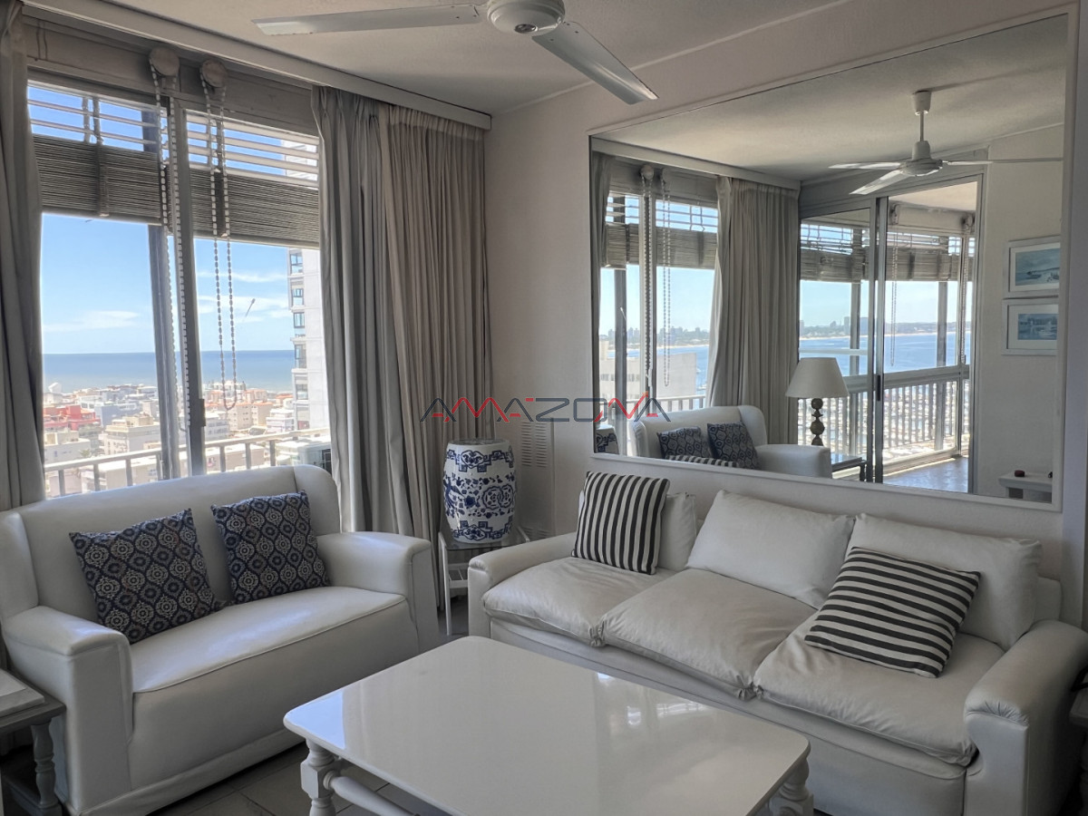 Apartamento ID.4872 - Punta del Este-2 dormitorio-Vista al Puerto- Edificio Lafayette