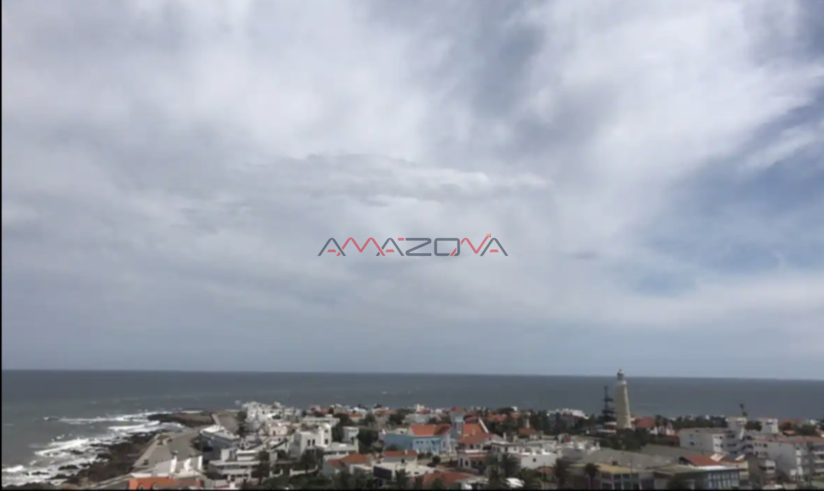 Apartamento ID.5510 - Edificio Lafayette 2 dormitorios 2 baños espectacular vista, totalmente despejada.
