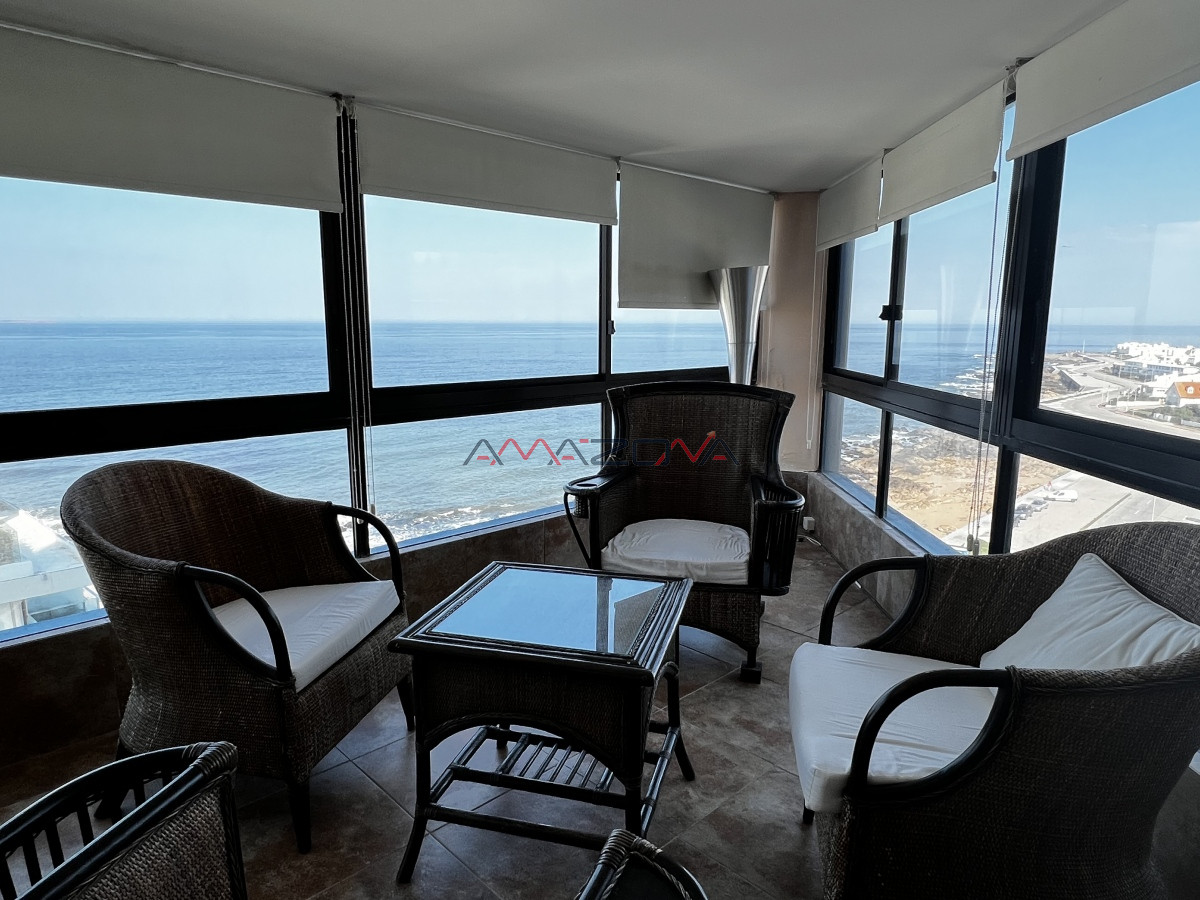 Apartamento ID.5462 - Excelente apartamento en la zona del puerto, con piscina, cancha de tenis y mucama diaria 