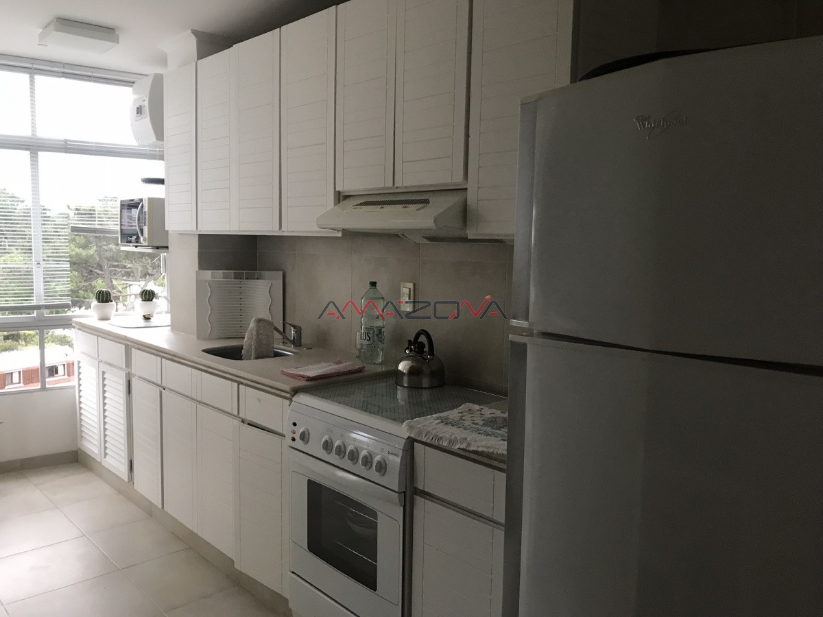 Apartamento ID.5316 - Dormar: 3 Dormitorios, 3 baños, mucama diaria, piscina, frente al shopping