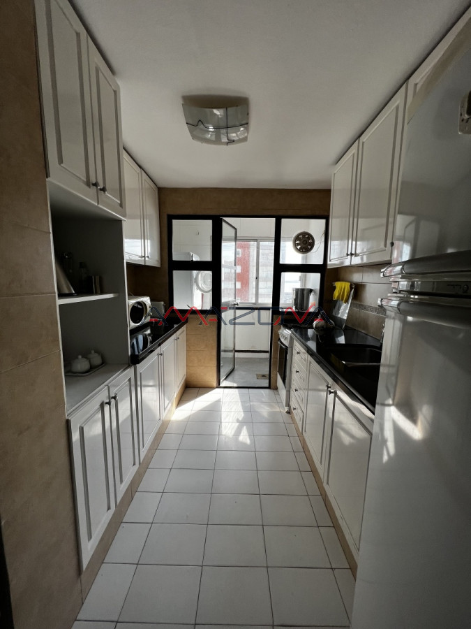 Apartamento ID.5462 - Excelente apartamento en la zona del puerto, con piscina, cancha de tenis y mucama diaria 
