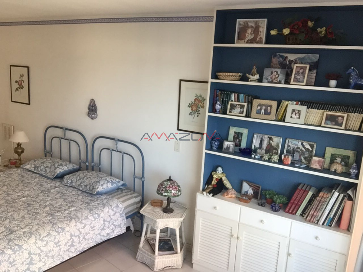 Apartamento ID.4871 - Edificio Lafayette 2 dormitorios 2 baños Puerto Península vista Mansa y Brava Garaje Balcón