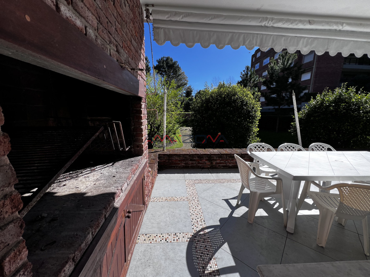 Apartamento ID.5749 - VENTA 3 Dormitorios 2 baños, Parrillero propio; Piscina; Cancha de tennis 