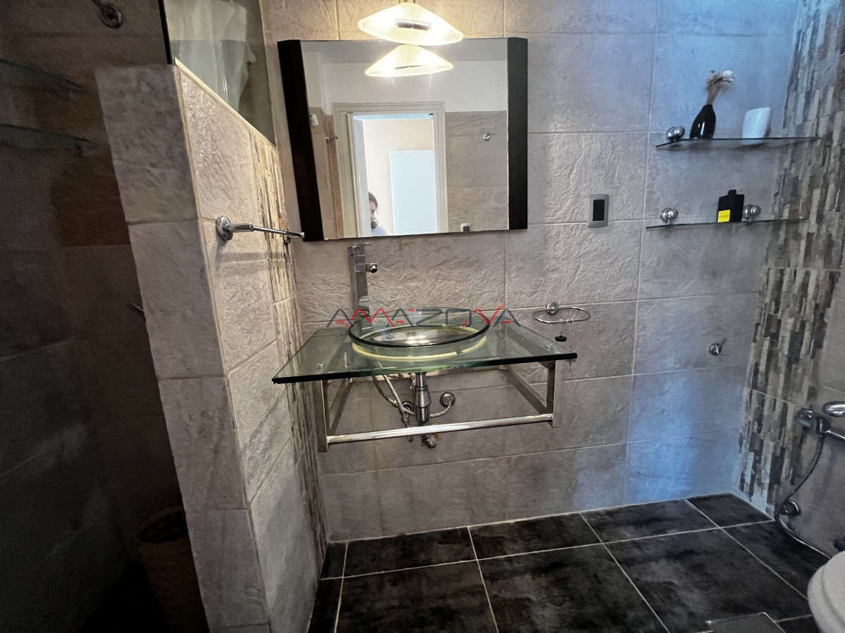 Apartamento ID.5462 - Excelente apartamento en la zona del puerto, con piscina, cancha de tenis y mucama diaria 
