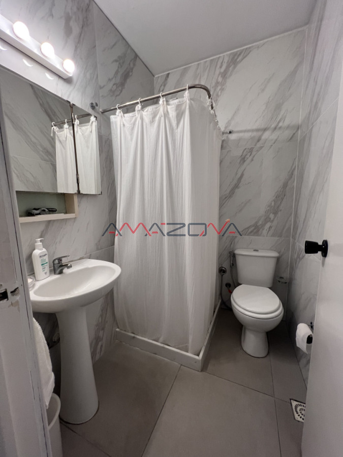 Apartamento ID.4872 - Punta del Este-2 dormitorio-Vista al Puerto- Edificio Lafayette