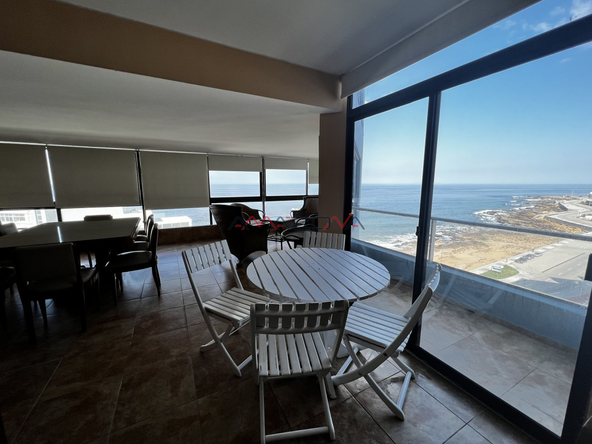 Apartamento ID.5462 - Excelente apartamento en la zona del puerto, con piscina, cancha de tenis y mucama diaria 