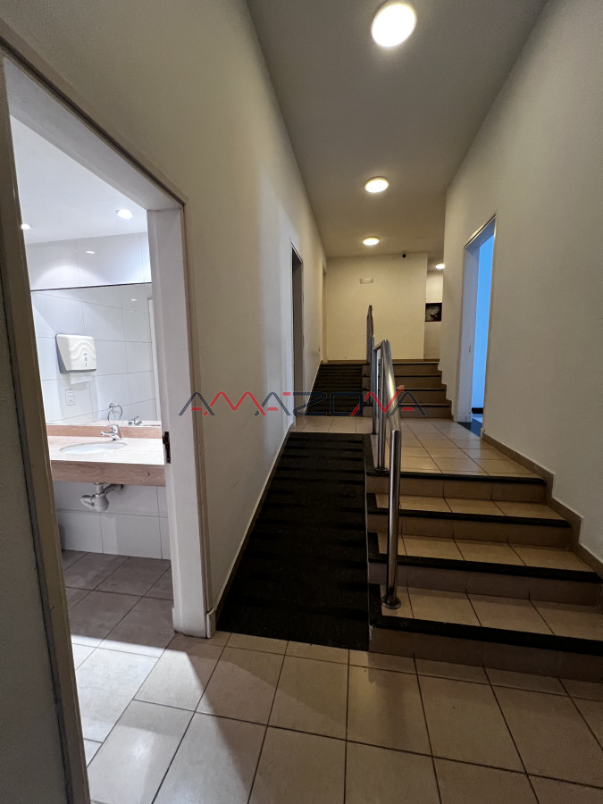 Apartamento ID.5726 - Venta Brava- Punta del Este;  4 dormitorios; 4 baños; piscina; loza radiante. Ideal para todo el año