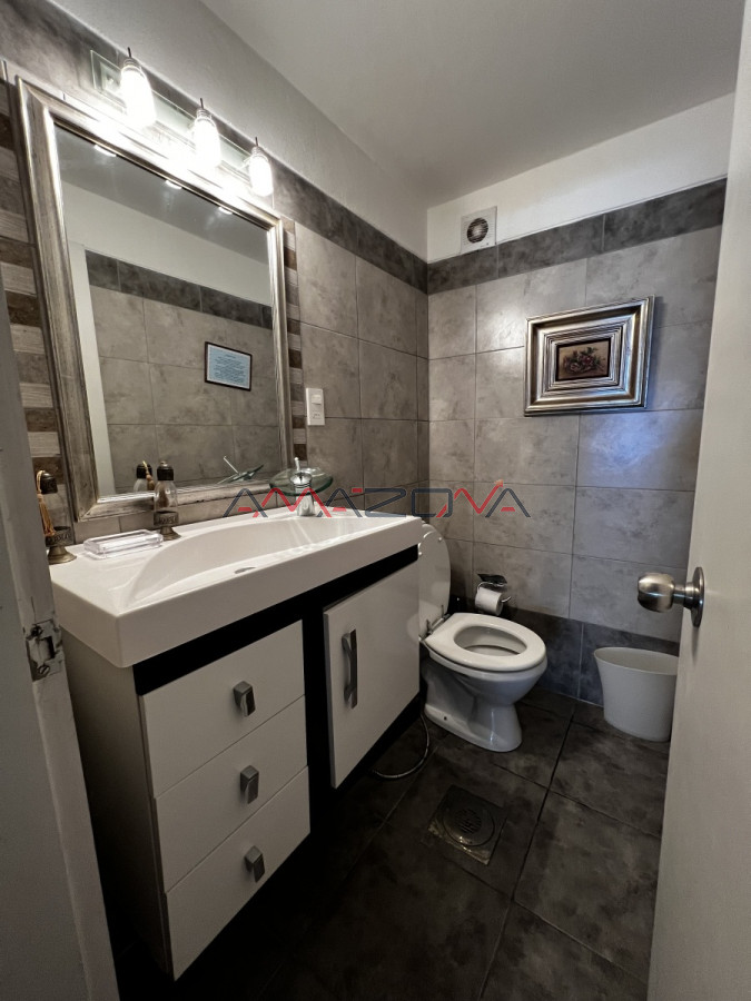 Apartamento ID.5462 - Excelente apartamento en la zona del puerto, con piscina, cancha de tenis y mucama diaria 