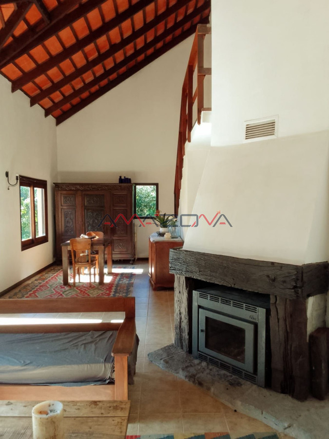 Casa ID.5598 - Vendo casa techo de plancha 4 dormitorios 
