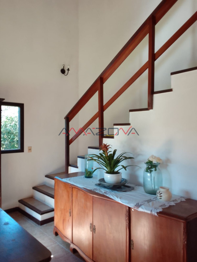 Casa ID.5598 - Vendo casa techo de plancha 4 dormitorios 