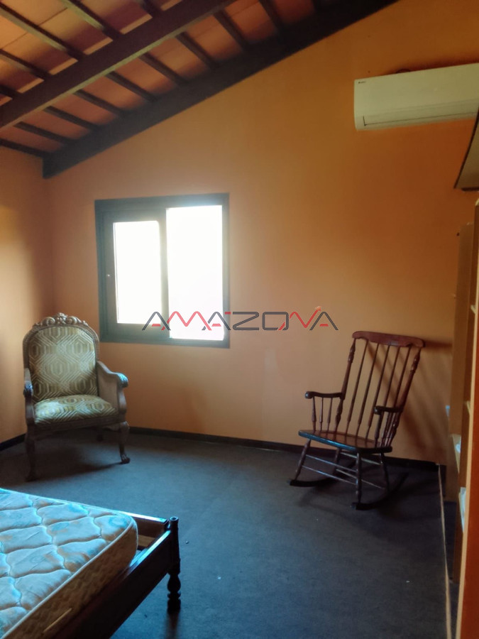Casa ID.5598 - Vendo casa techo de plancha 4 dormitorios 