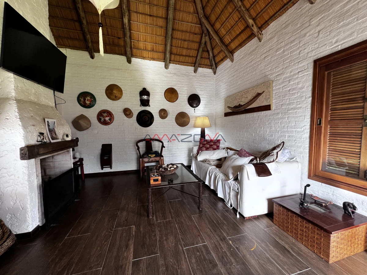 Casa ID.5745 - VENTA Casa 4 dormitorios 4 baños, toilette, parrillero, barbacoa, punta del estes