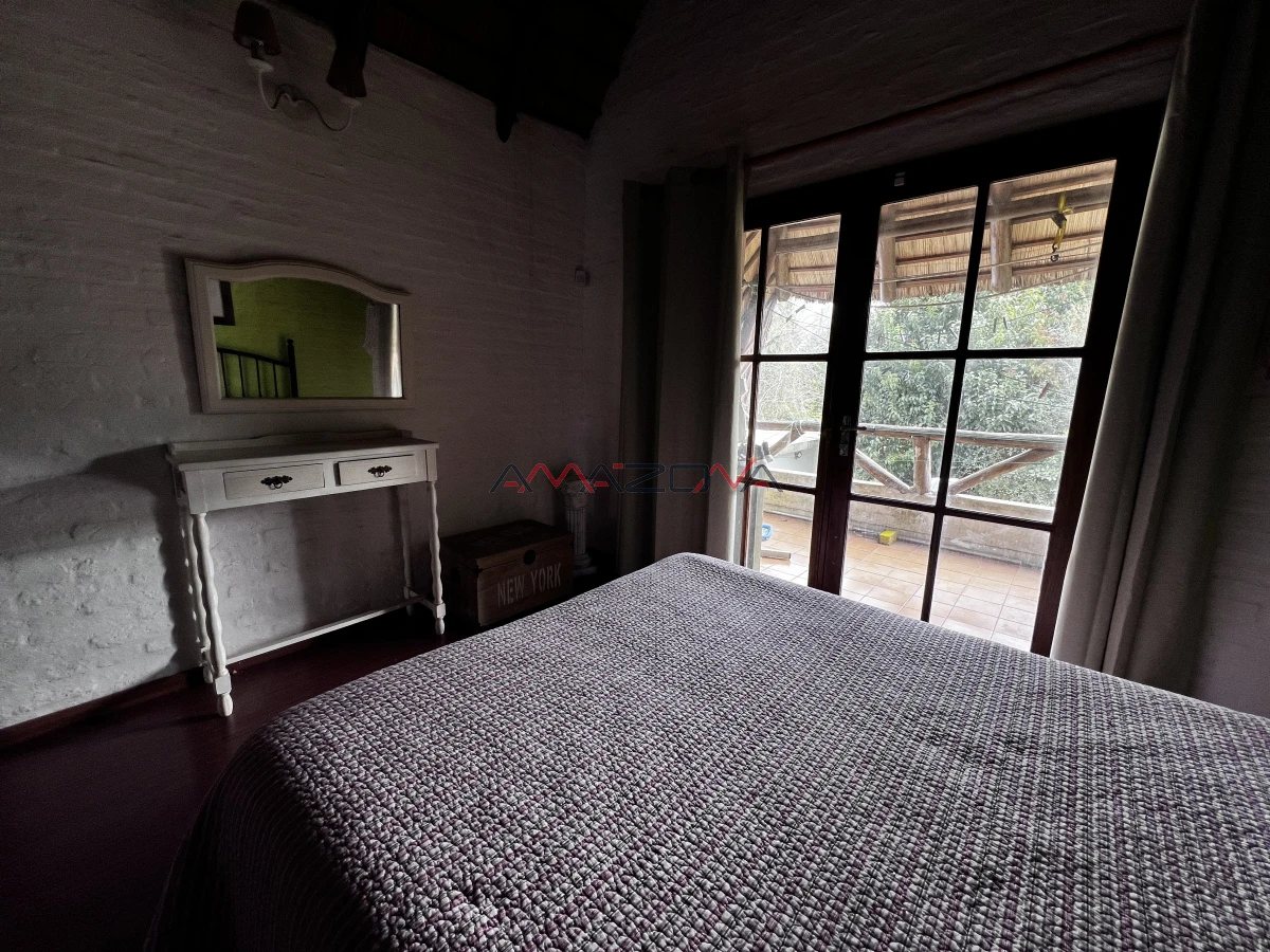 Casa ID.5745 - VENTA Casa 4 dormitorios 4 baños, toilette, parrillero, barbacoa, punta del estes