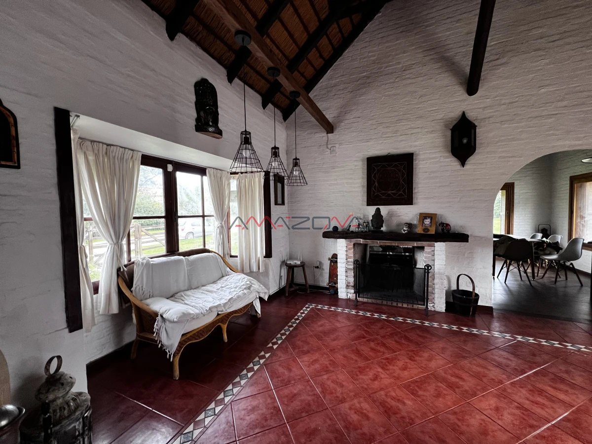 Casa ID.5745 - VENTA Casa 4 dormitorios 4 baños, toilette, parrillero, barbacoa, punta del estes