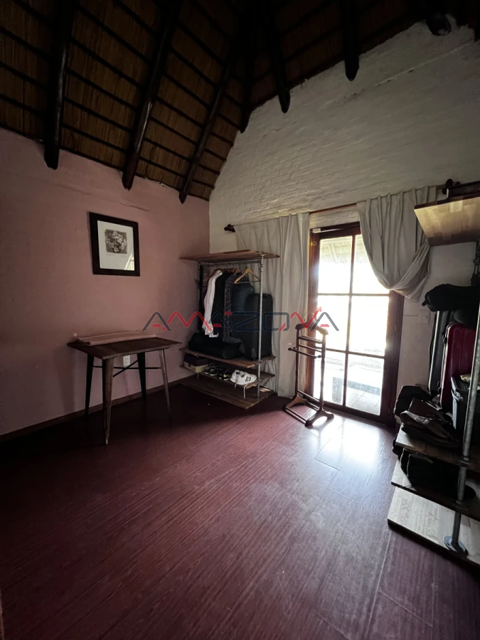 Casa ID.5745 - VENTA Casa 4 dormitorios 4 baños, toilette, parrillero, barbacoa, punta del estes