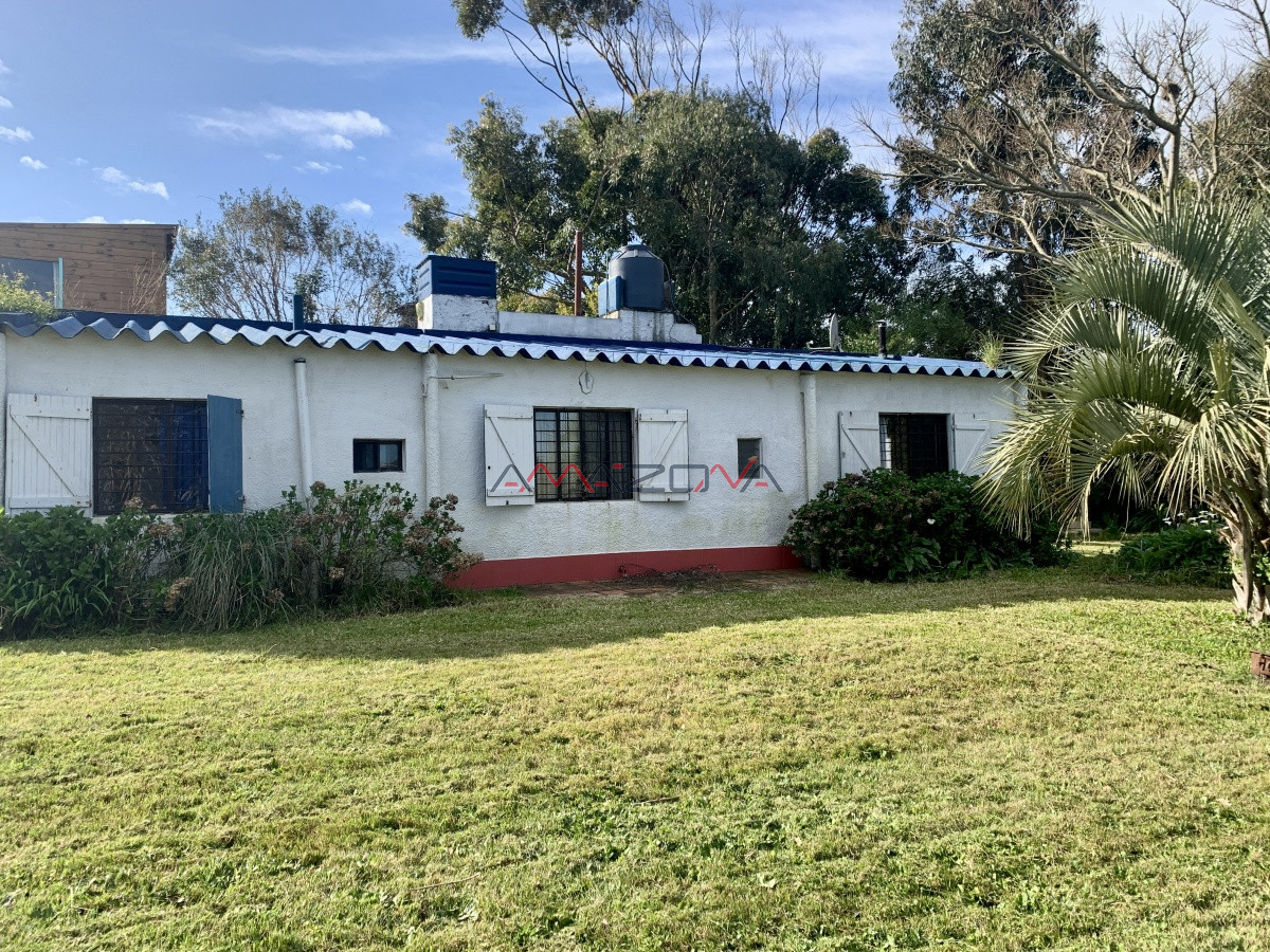 Casa ID.5283 - Apto banco Casa de material en Punta Rubia 2 dormitorios 2 baños