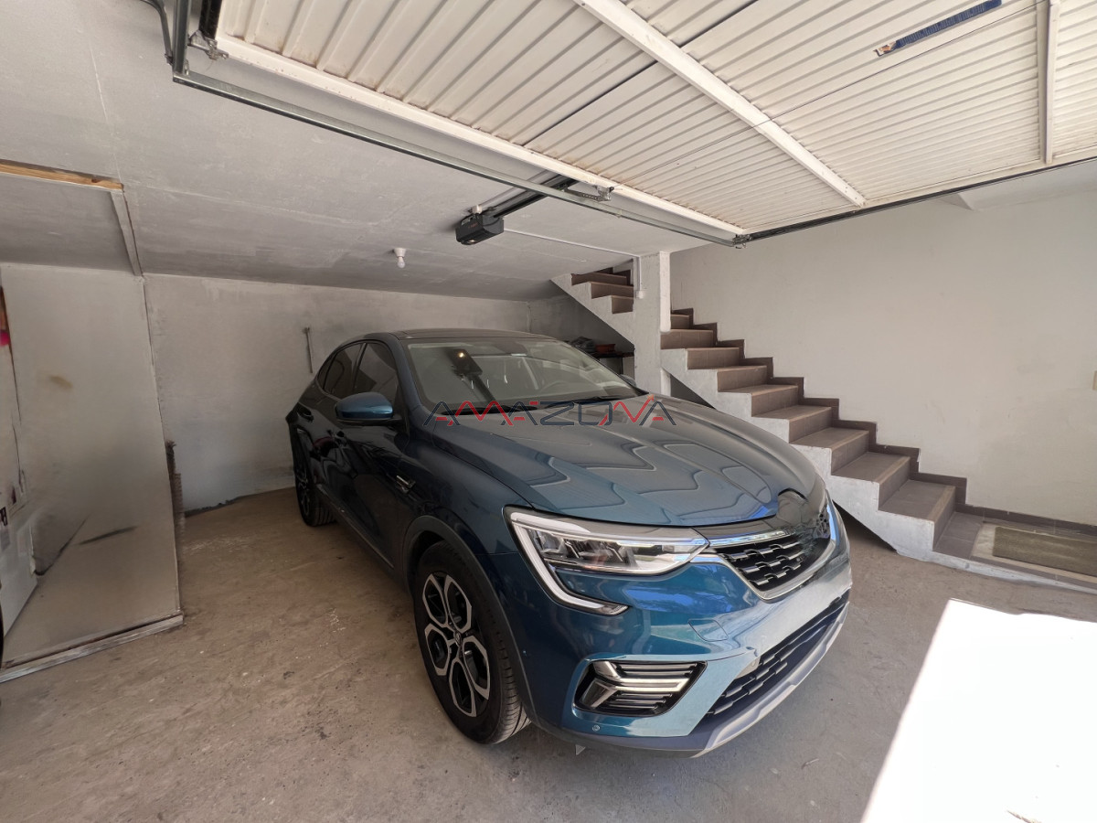 Casa ID.5782 - Venta en Exclusividad, Casa de diseño moderno, a pasos del mar; 3 dormitorios; 3 baños; piscina; garaje cerrado, aire acondicionado, cercada.