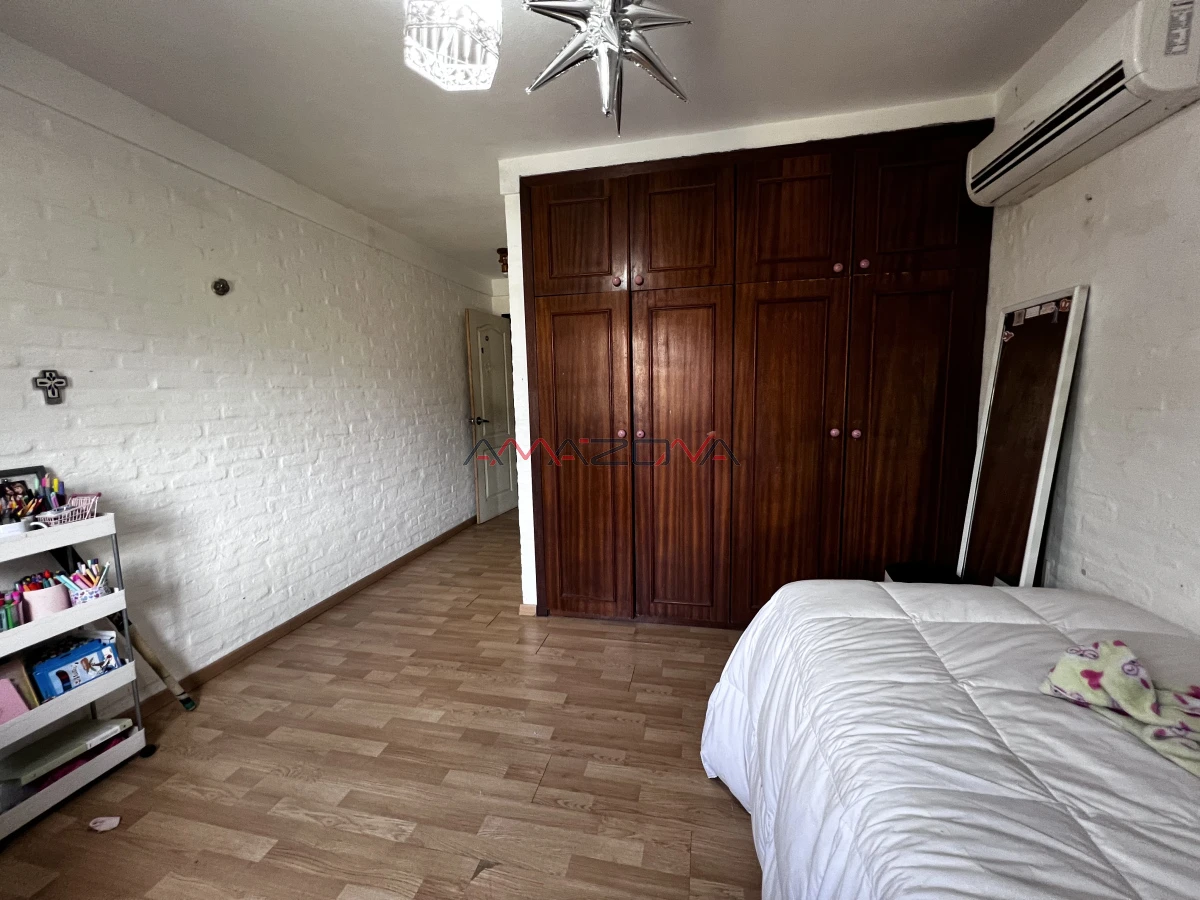 Casa ID.5745 - VENTA Casa 4 dormitorios 4 baños, toilette, parrillero, barbacoa, punta del estes