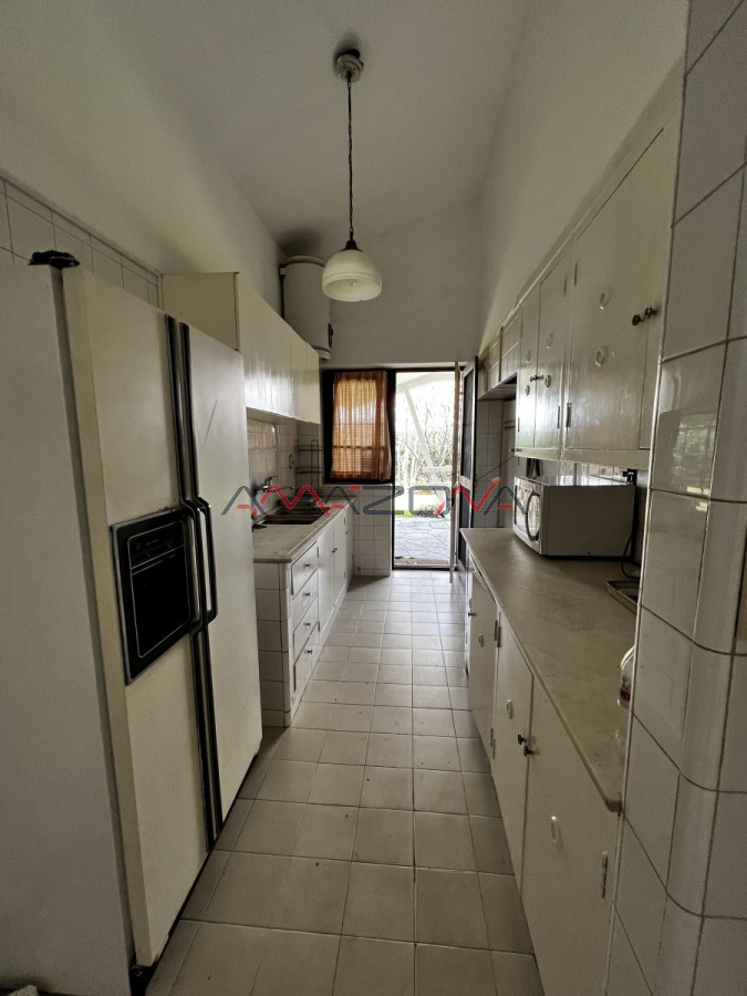 Casa ID.5494 - Casa de 4 dormitorios a una cuadra de la playa mansa 