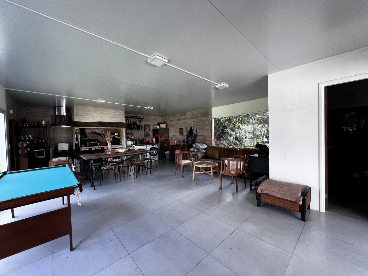 Casa ID.5745 - VENTA Casa 4 dormitorios 4 baños, toilette, parrillero, barbacoa, punta del estes