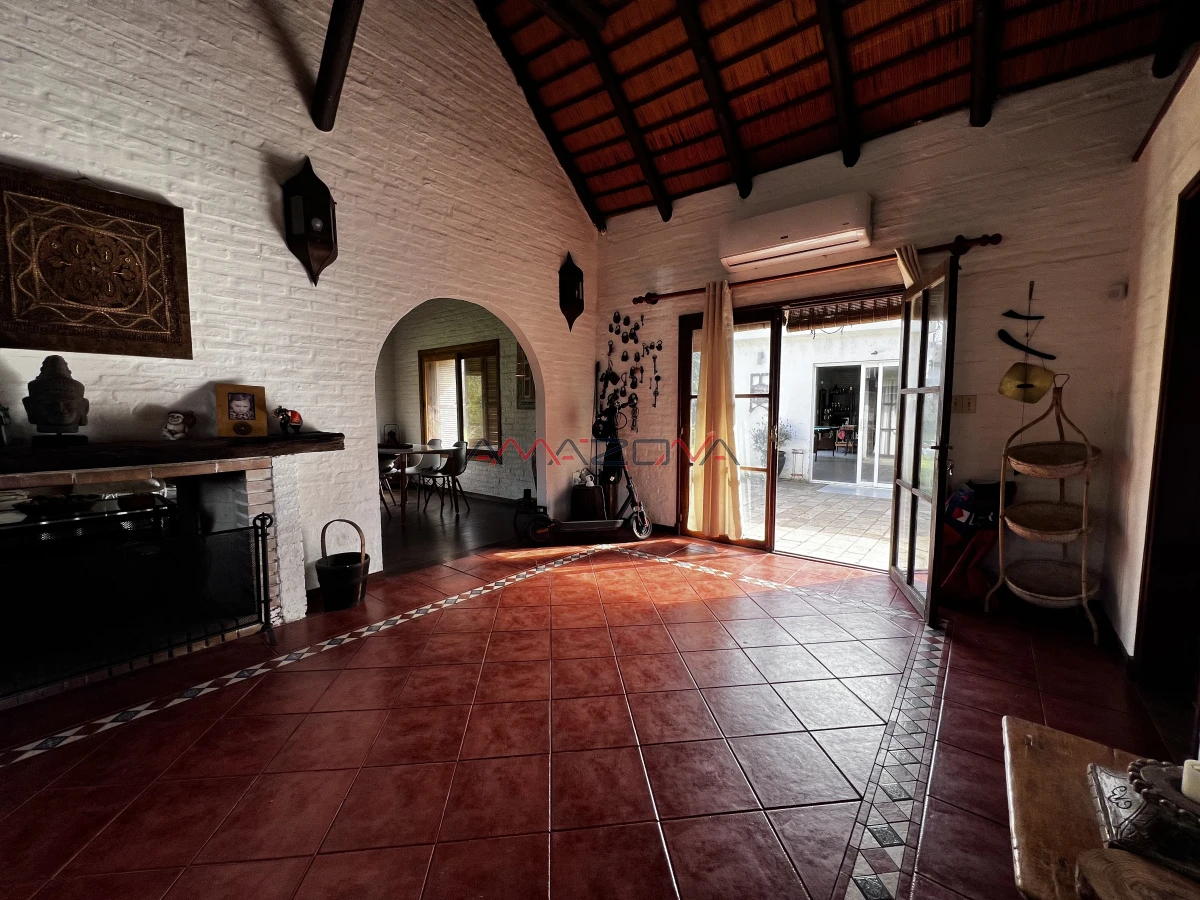 Casa ID.5745 - VENTA Casa 4 dormitorios 4 baños, toilette, parrillero, barbacoa, punta del estes