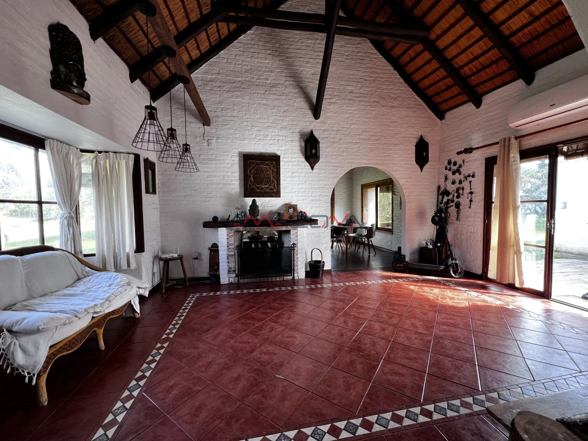 Casa ID.5745 - VENTA Casa 4 dormitorios 4 baños, toilette, parrillero, barbacoa, punta del estes