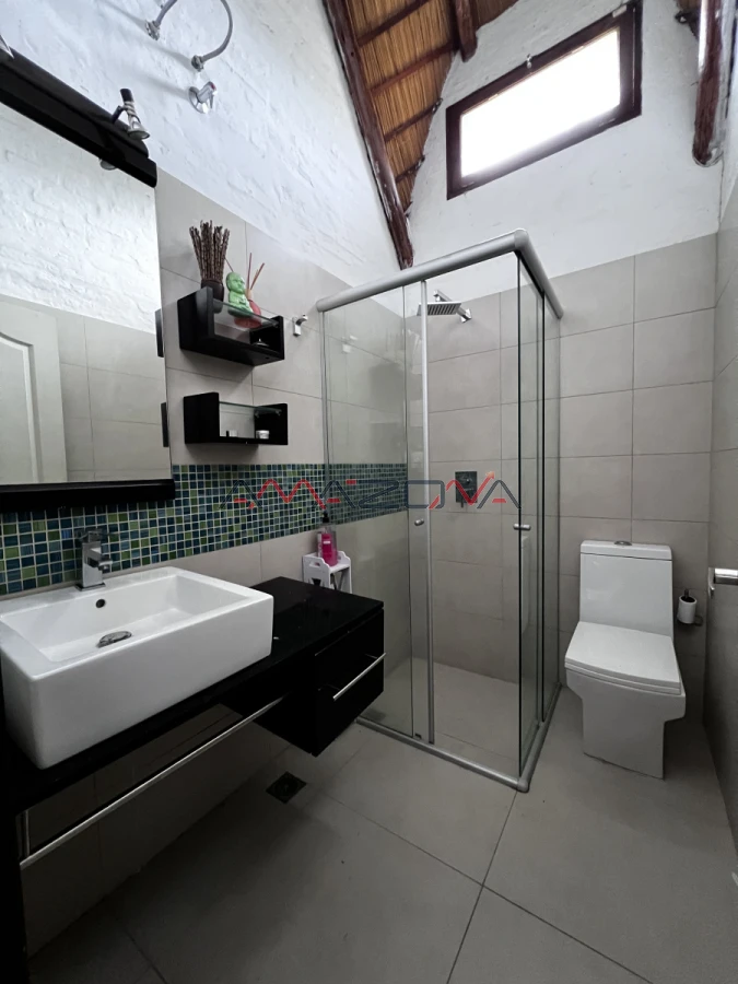 Casa ID.5745 - VENTA Casa 4 dormitorios 4 baños, toilette, parrillero, barbacoa, punta del estes