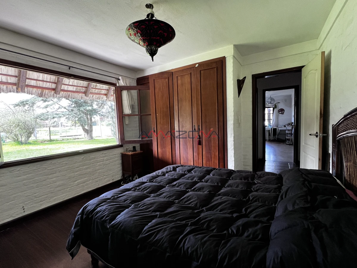 Casa ID.5745 - VENTA Casa 4 dormitorios 4 baños, toilette, parrillero, barbacoa, punta del estes