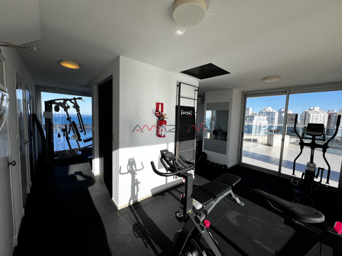 Apartamento ID.5726 - Venta Brava- Punta del Este;  4 dormitorios; 4 baños; piscina; loza radiante. Ideal para todo el año