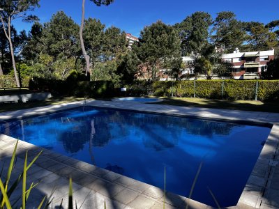VENTA 3 Dormitorios 2 baños, Parrillero propio; Piscina; Cancha de tennis 