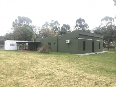 Chacra a 15 minutos de Punta del Este. 3 dormitorios, casita de huespedes, capacidad 10 personas
