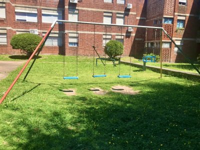 Apartamento Céntrico - 4 Dormitorios, luminoso, muy ventilado. - PLD719A