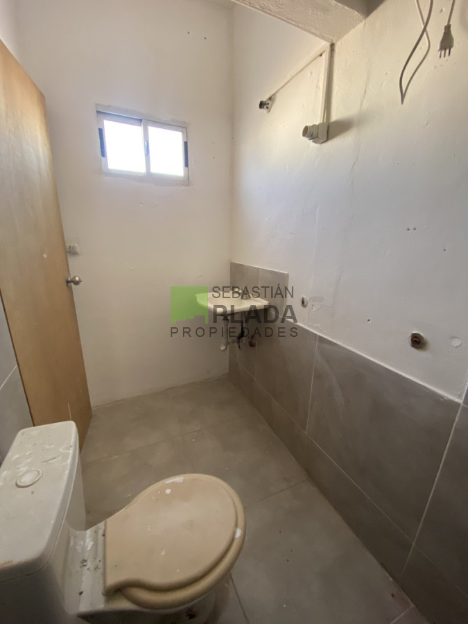 Apartamento ID.1084 - Apartamento Céntrico en Alquiler en San Carlos
