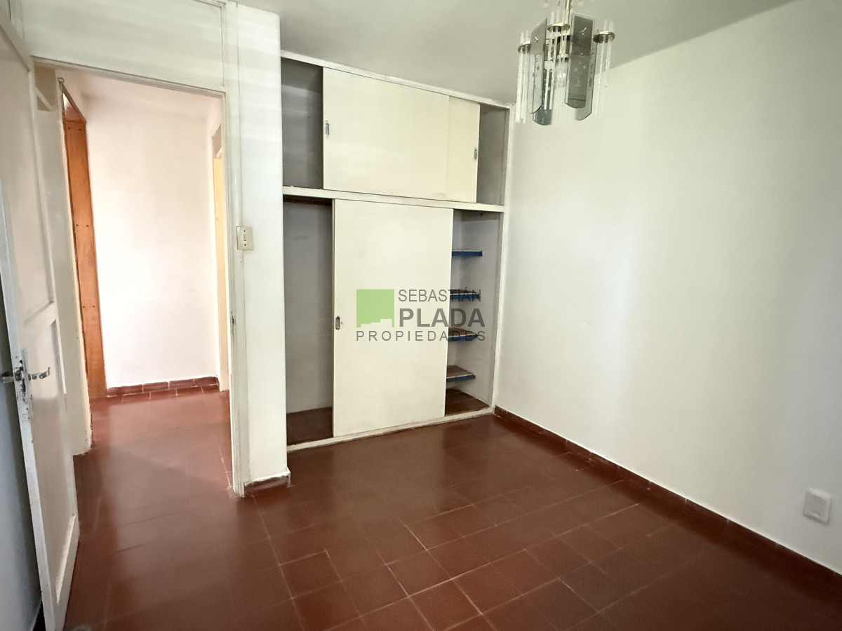 Apartamento ID.1033 - 2 dormitorios al frente, San Carlos zona Rambla