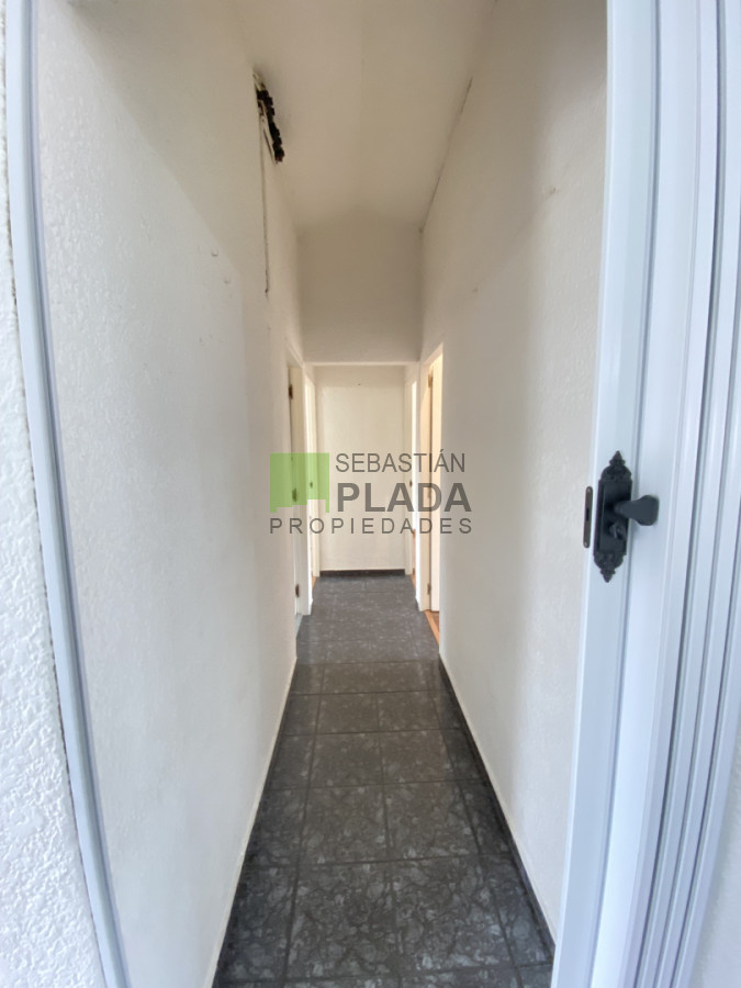 Apartamento ID.1088 - Apartamento 3 Dormitorios en Alquiler en San Carlos