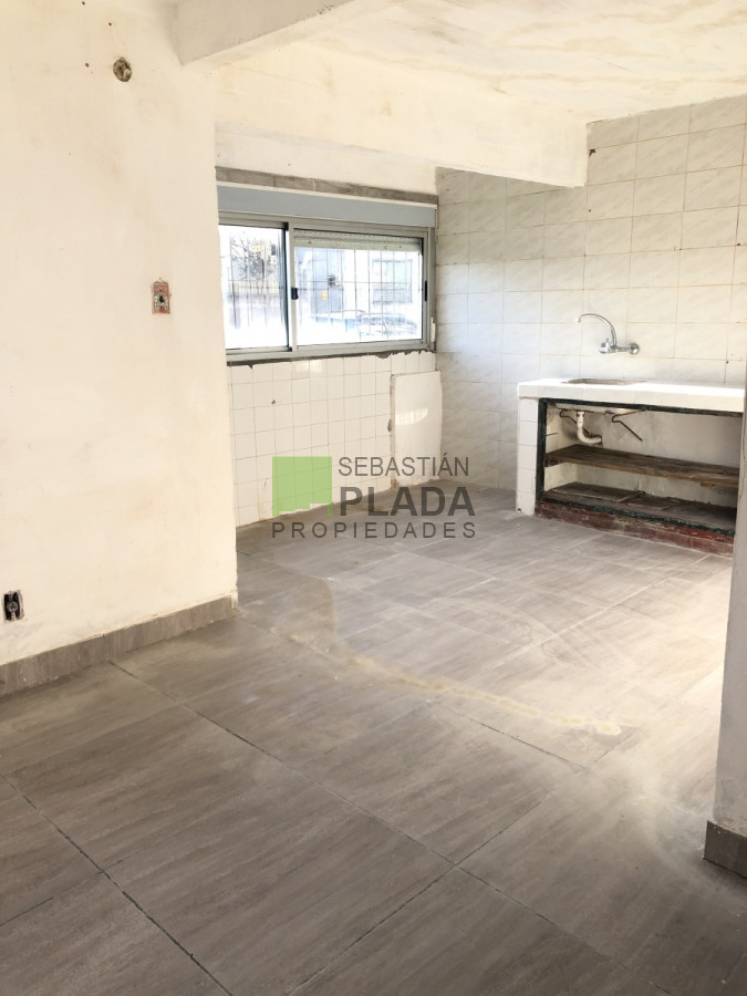 Apartamento ID.212 - Apartamento 3 Dormitorios muy luminoso y ventilado, estacionamiento cerrado, vista al arroyo, se financia