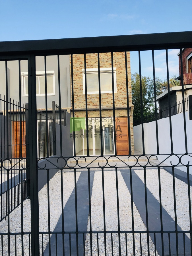 Apartamento ID.404 - Duplex 2 Dormitorios y más, a pasos de todo.