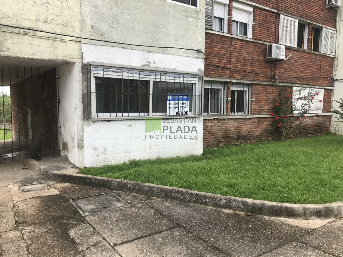 Apartamento ID.212 - Apartamento 3 Dormitorios muy luminoso y ventilado, estacionamiento cerrado, vista al arroyo, se financia