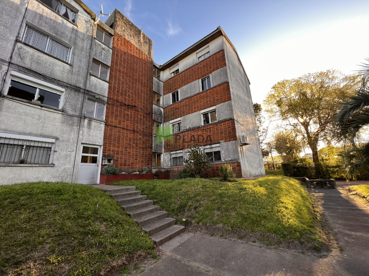 Apartamento ID.811 - Apartamento 3 dormitorios Céntrico en venta en San Carlos