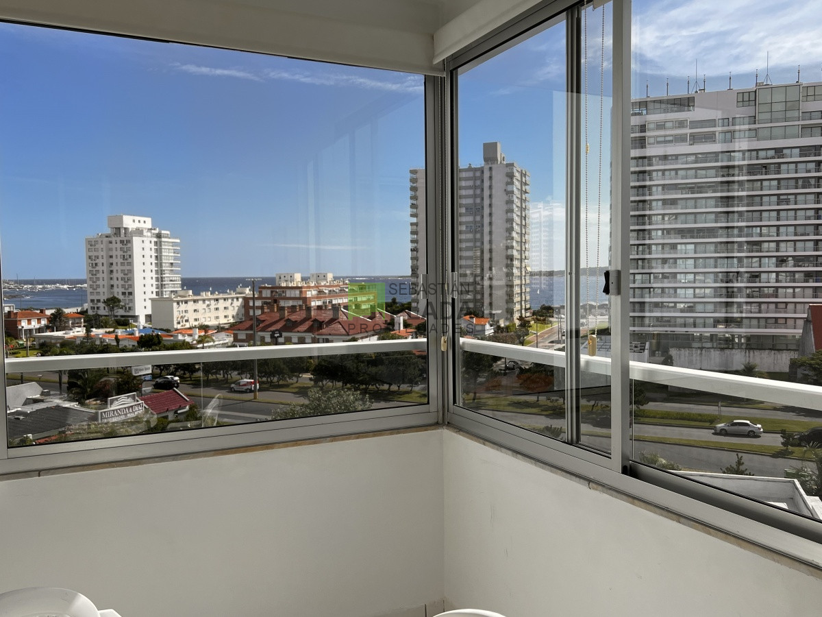 Apartamento ID.602 - 2 dormitorios con vista al puerto, cercano a Enjoy y comercios.