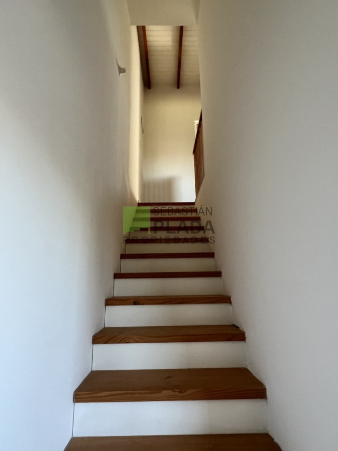 Apartamento ID.308 - ¡PRÓXIMAMENTE! Dúplex 2 dormitorios y Cochera en Alquiler en San Carlos