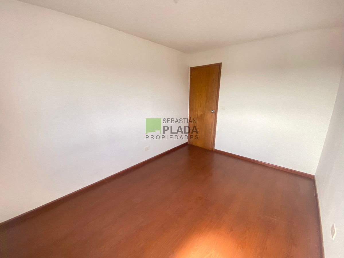 Apartamento ID.419 - Apartamento de 2 Dormitorios con cochera en Torre San Carlos