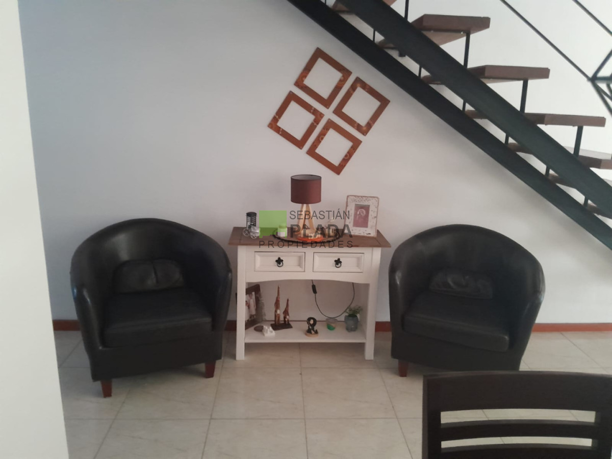 Apartamento ID.404 - Duplex 2 Dormitorios y más, a pasos de todo.