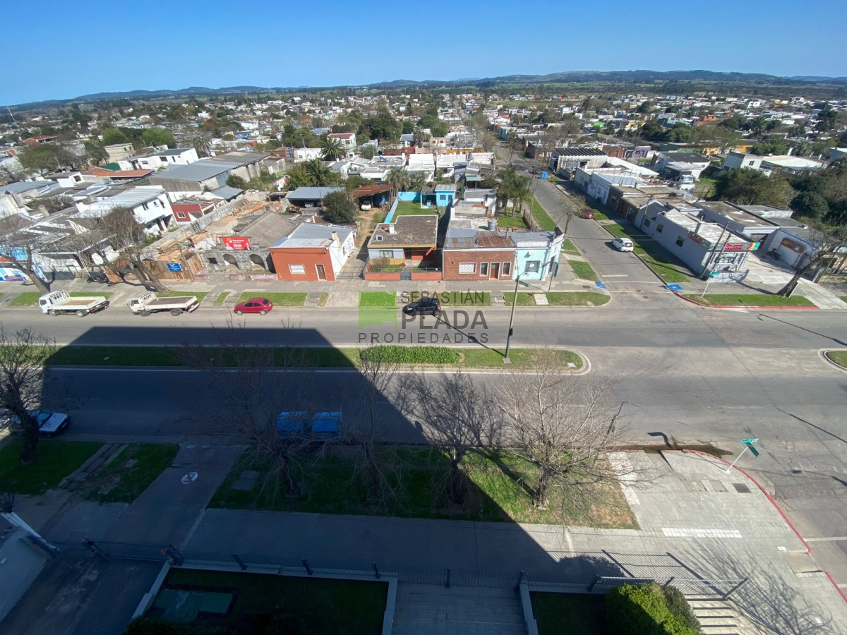 Apartamento ID.473 - Apartamento 2 Dormitorios, con cochera, en Alquiler en Torre San Carlos