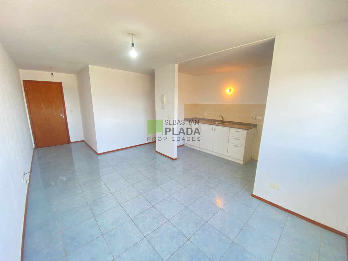 Apartamento ID.473 - Apartamento 2 Dormitorios, con cochera, en Alquiler en Torre San Carlos