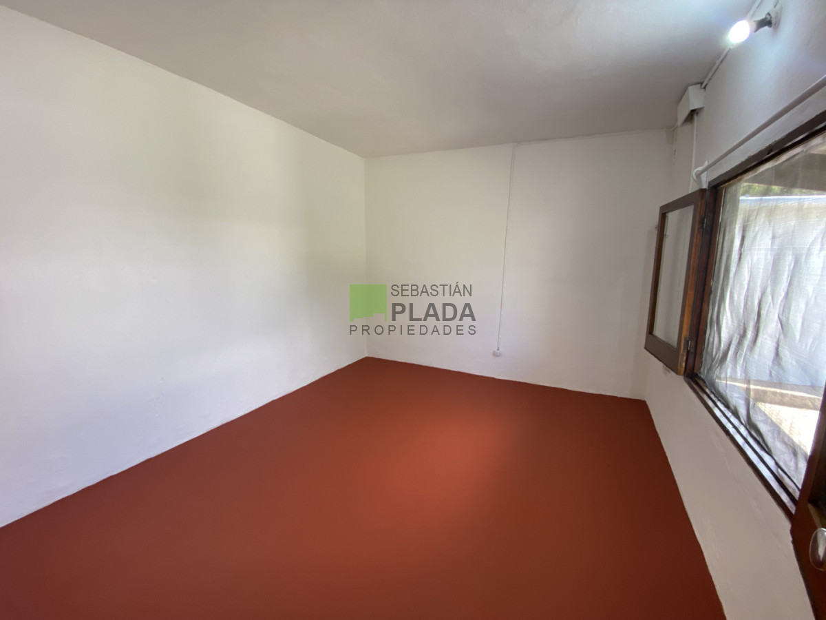 Apartamento ID.1068 - Apartamento al fondo, 1 dormitorio en Alquiler en el centro de San Carlos