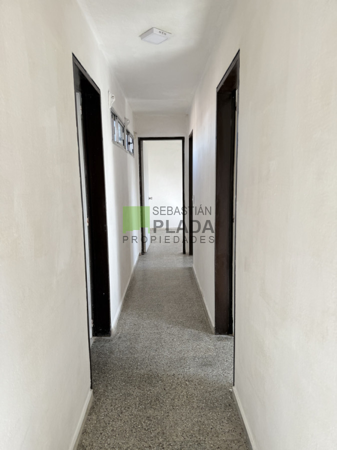 Apartamento ID.1013 - Apartamento 3 dormitorios a 2 cuadras de Plaza Artigas en Venta en San Carlos